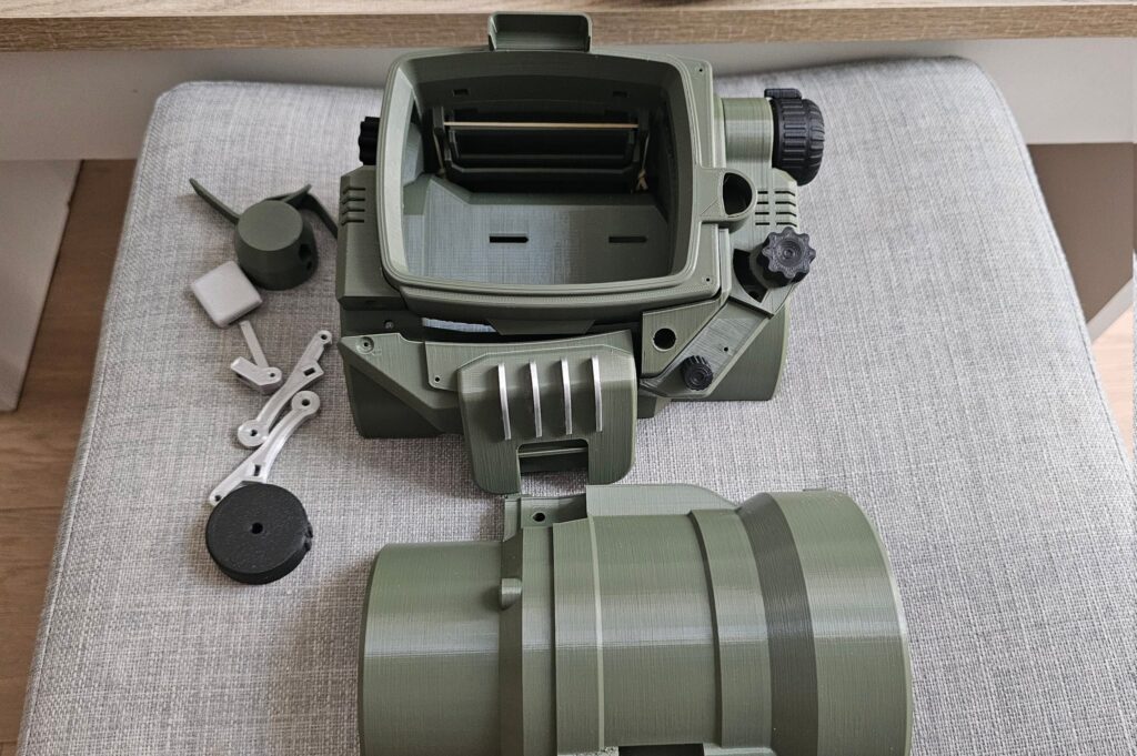 Les pièces détachées pip-boy de Fallout 4 imprimées en 3D pour mon cosplay